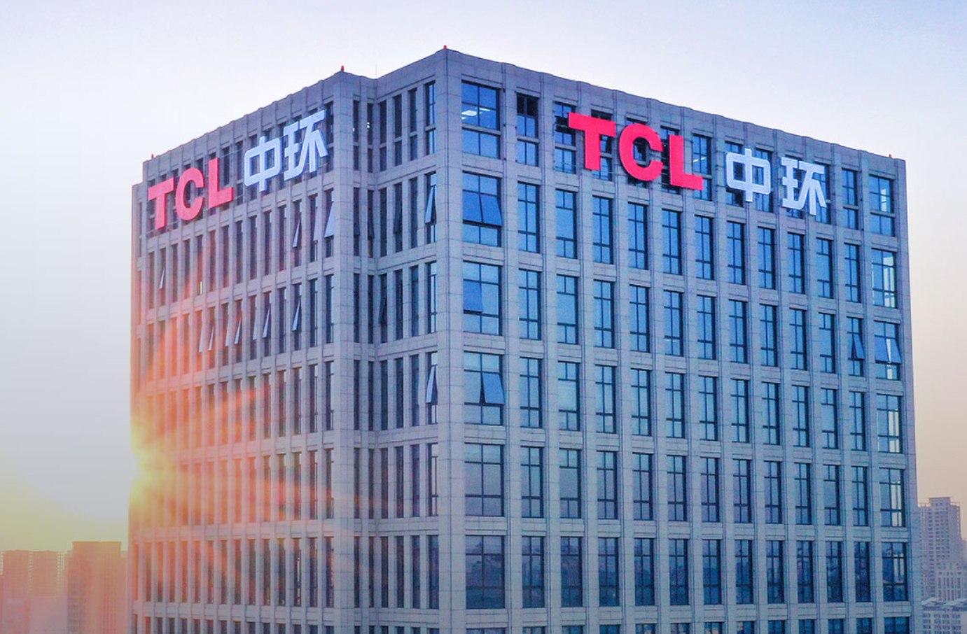 TCL 中环下调开工率后疑似引发“离职潮”，员工称 9 月仅上三天班